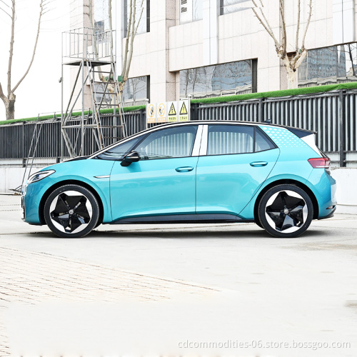 2022 R18 R18 Tyre Fast Charge 5 أبواب 5 مقاعد مضغوطة Sedan Volkswagen ID 3 للبيع